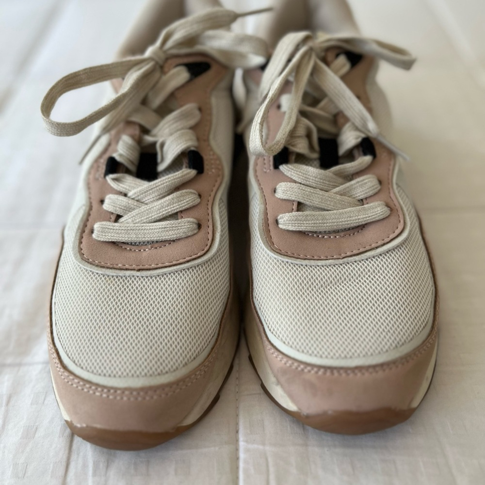 SOLD 🌙 ZARA Pale Pink, Black & White Lace-up Sneakers Size 39/US 8 - Picture 10 of 16